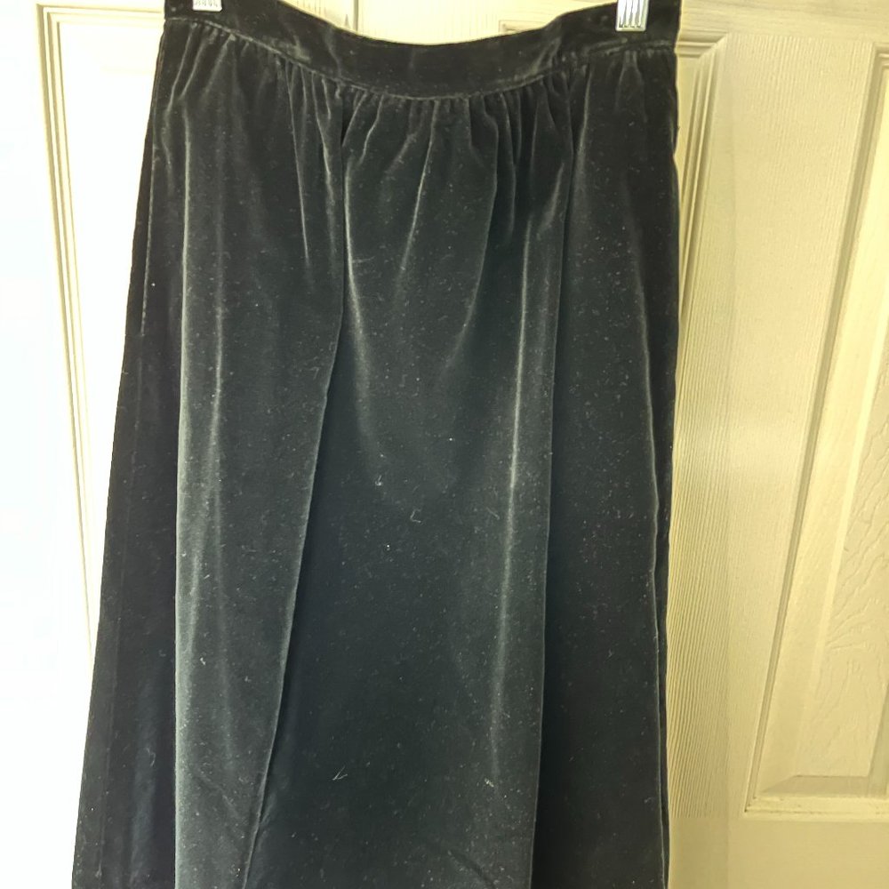Vintage Black Velvet A-Line Skirt - Size M
